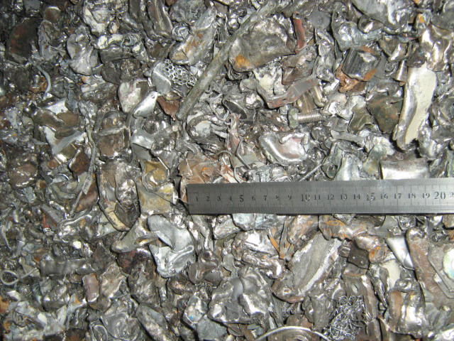 Shredded ferrous scrap